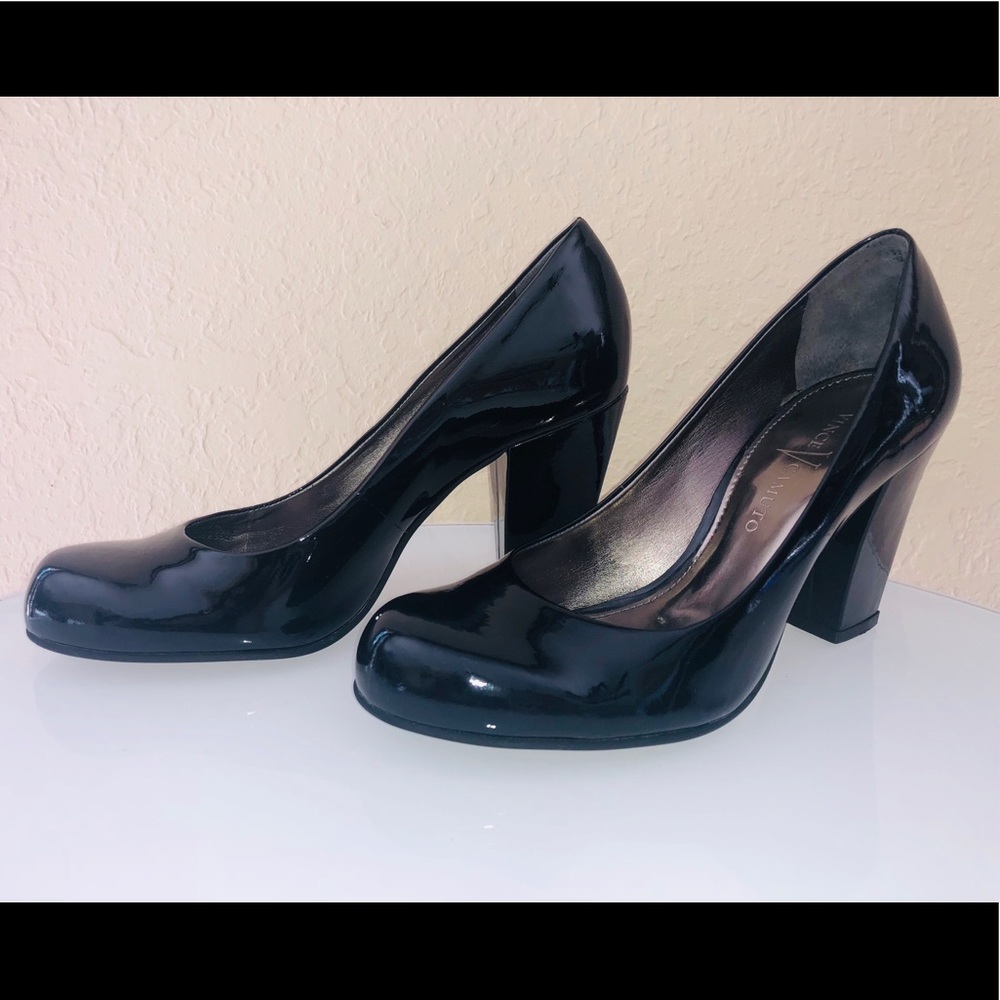 Vince Camuto Black Patent Pump - Hardly Worn!